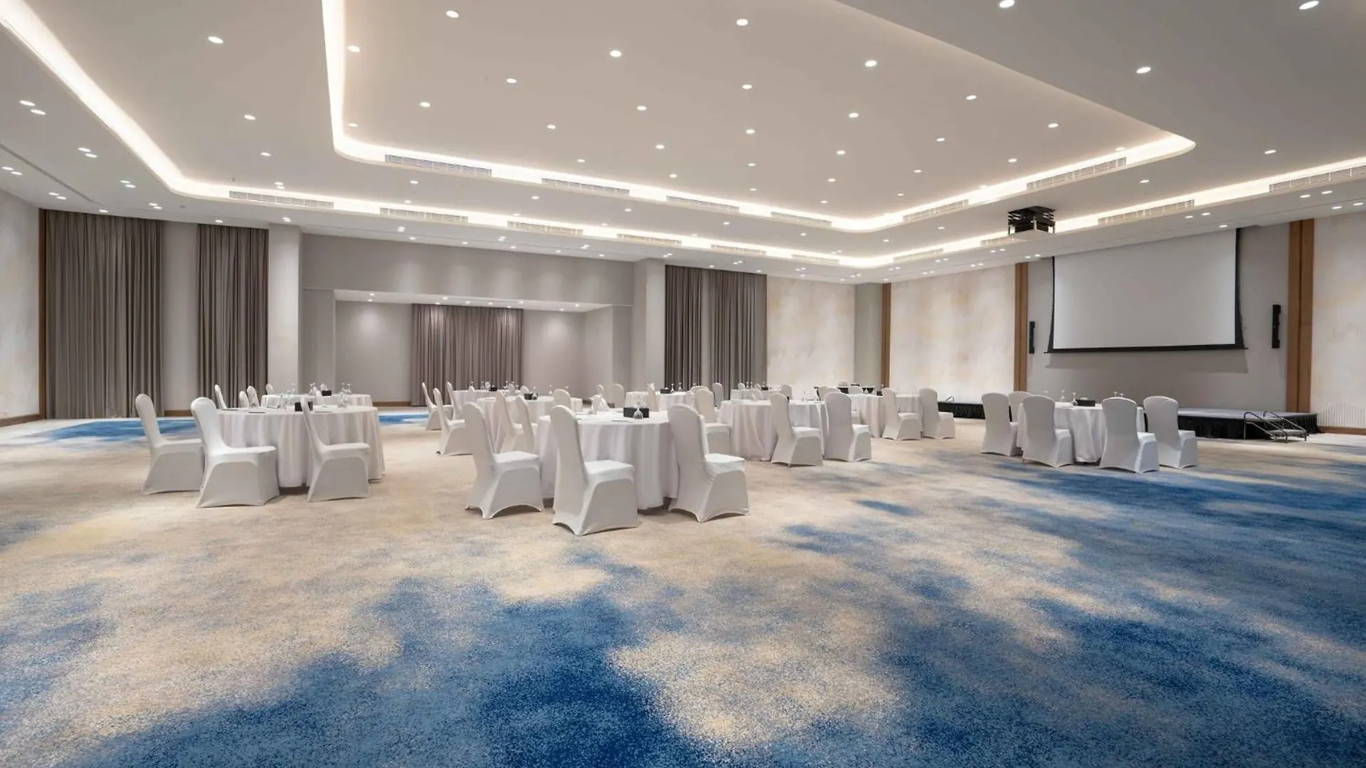 Hotel Holiday Inn Riyadh The Business District By Ihg